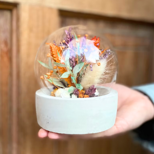 Bulle de fleurs séchées