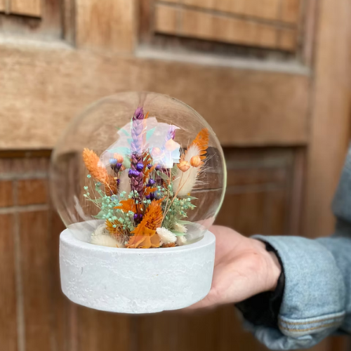 Bulle de fleurs séchées